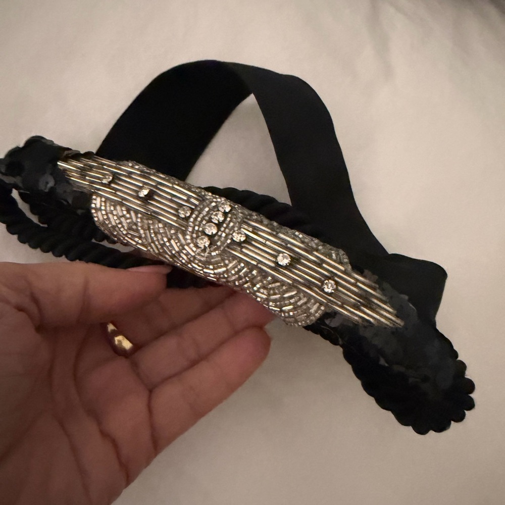 Vintage Style Art Deco Ribbon Band Belt with Silver Embellishment